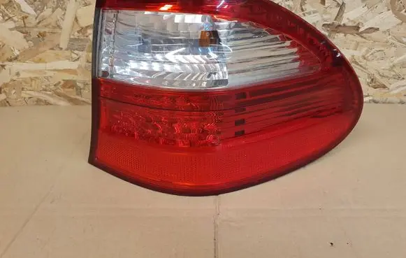 Mercedes-Benz E W211 Rear/tail lights A2118202464