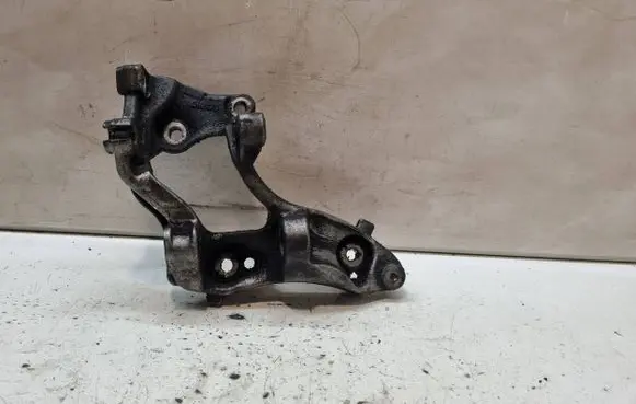 Peugeot 407 Power steering pump mounting bracket 9644827180