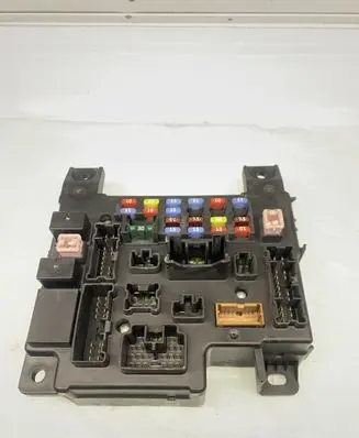 Mitsubishi Outlander Fuse module 8637A318