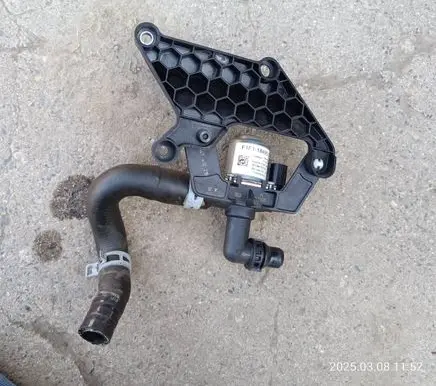 Ford Kuga II Engine coolant pipe/hose F1F118495DA F00HX2K016 160205