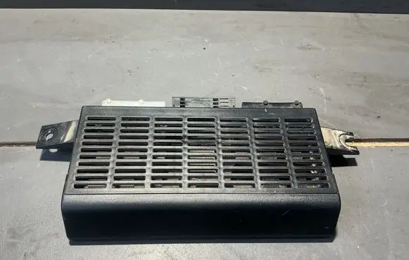 BMW 5 E39 Light module LCM 6908468