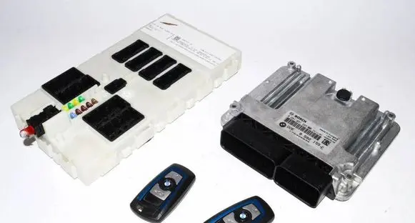 BMW 4 F32 F33 Engine ECU kit and lock set 8582155 0281031285 9381101