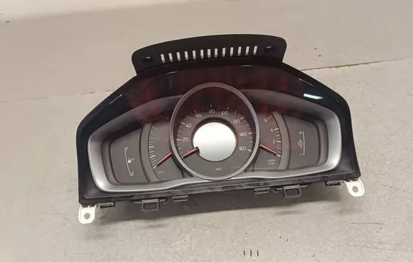 Volvo V60 Speedometer (instrument cluster) 31412869