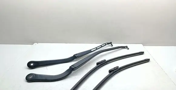 BMW 3 E90 E91 Front wiper blade arm