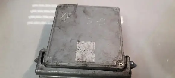 Mazda Xedos 9 Engine control unit/module