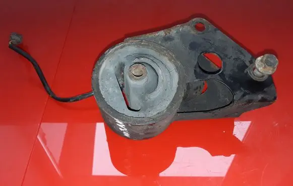 Nissan Murano Z50 Engine mount bracket 11270CA103 11270CA003