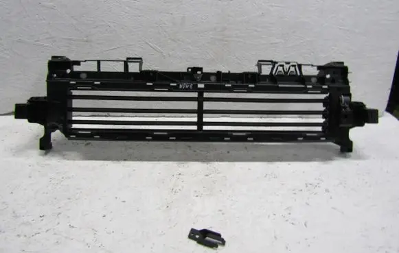 Audi A5 Intercooler air guide/duct channel 8B3807771F