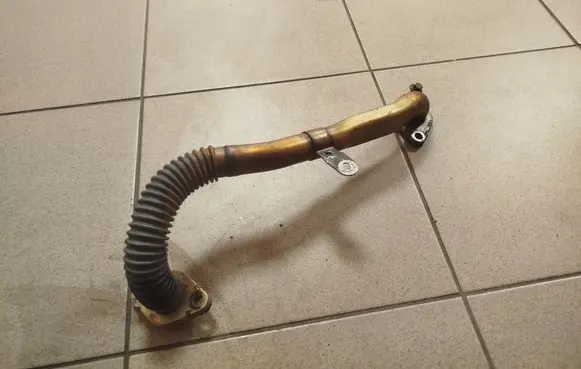 Opel Vivaro EGR valve line/pipe/hose 820094034