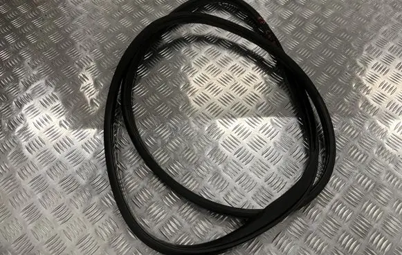 Mazda CX-5 II Front door rubber seal PU13297