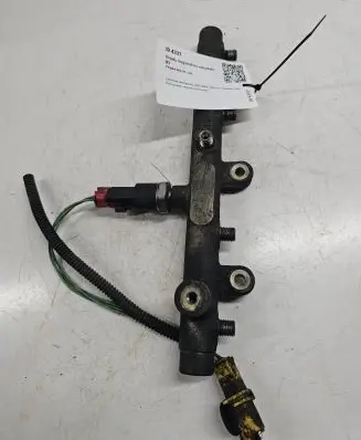 Peugeot 406 Fuel main line pipe 0445214019