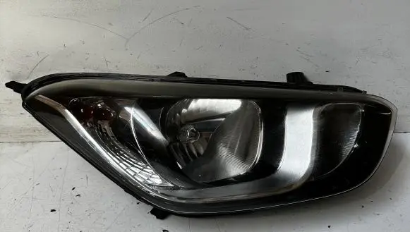 Hyundai i20 (PB PBT) Headlight/headlamp 921024P500