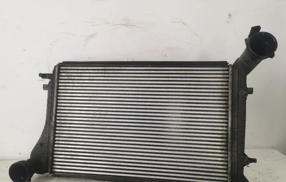 Volkswagen Golf V Intercooler radiator 1K0145928D
