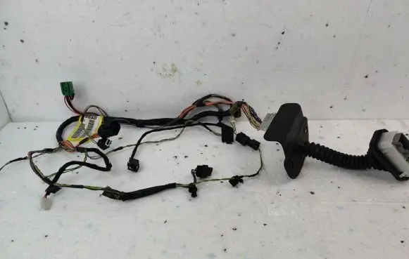 Chrysler Town u0026 Country V Rear door wiring loom P68078706AB