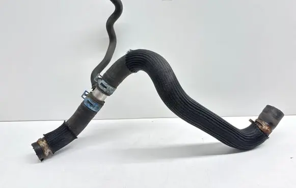 Toyota Auris 150 Engine coolant pipe/hose 