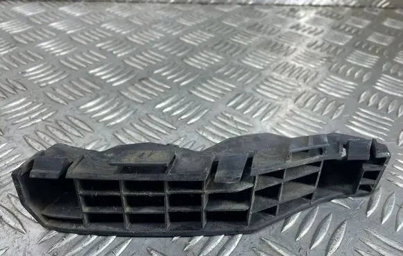 KIA Soul Front bumper mounting bracket 