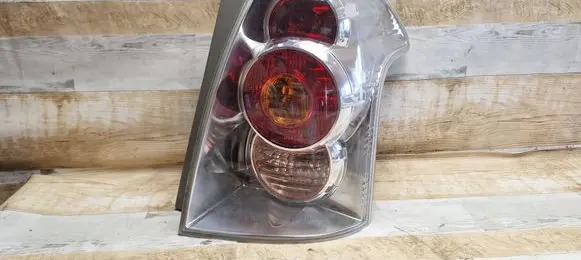 Toyota Corolla Verso AR10 Rear/tail lights E410173 0202010000