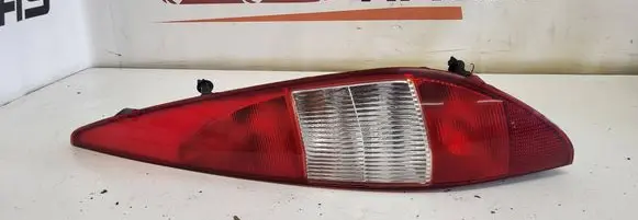 Ford Mondeo Mk III Rear/tail lights 0374D