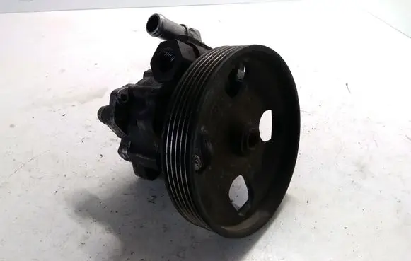Citroen C8 Power steering pump 9647983580