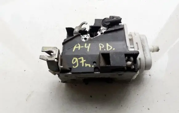 Audi A4 S4 B5 8D Front door lock 8D1837016E