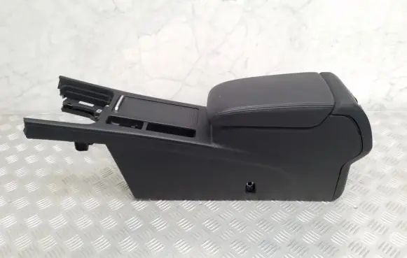 Volkswagen PASSAT B8 Armrest 3G1863241C