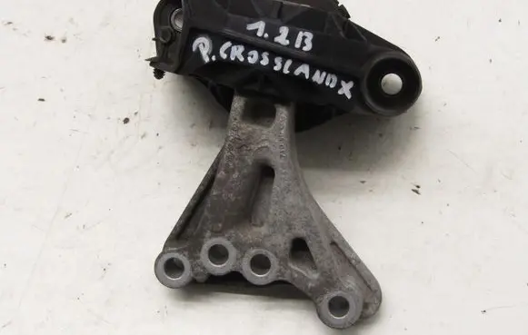 Opel Crossland X Engine mount vacuum valve 9676771080