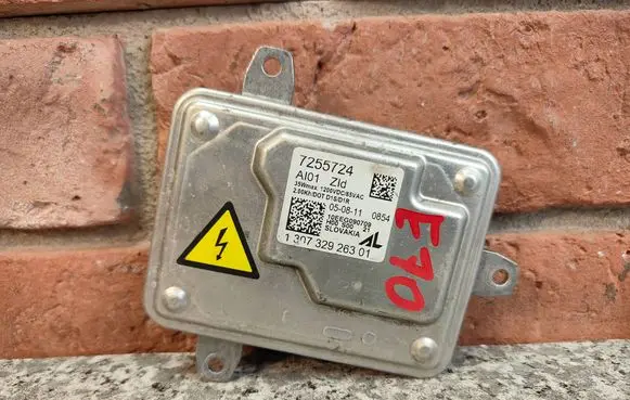 BMW X5 E70 Headlight ballast module Xenon 7255724