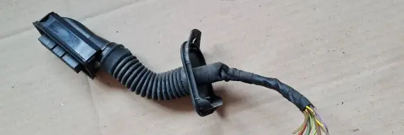 Audi A6 C7 Rear door wiring loom 8K0972702
