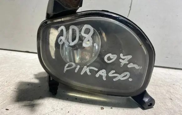 Citroen C4 I Picasso Front fog light 8121005060 1N0270422C2 270422