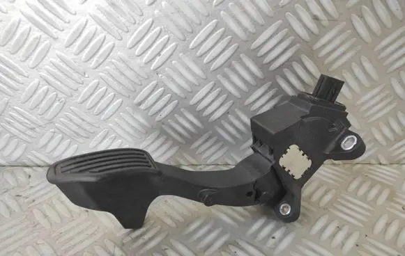 Toyota Yaris Accelerator throttle pedal 781100D120 25490409D 19234B