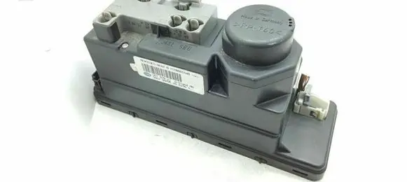 Mercedes-Benz C W202 Central locking vacuum pump 2108001548