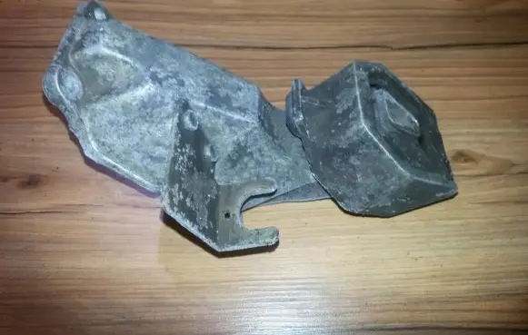 Audi A6 S6 C4 4A Engine mount bracket 4a0399151d