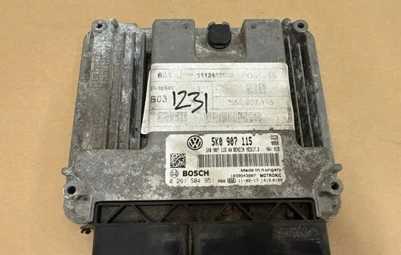 Volkswagen Scirocco Engine control unit/module 5K0907115