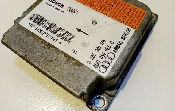 Audi A4 S4 B5 8D Airbag control unit/module 8D0959655C 0285001176