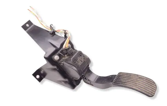 Mercedes-Benz Sprinter W906 Accelerator throttle pedal A9063000304