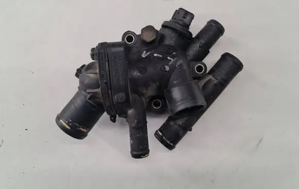 Volvo S40, V40 Engine coolant pipe/hose 8200065392 8200065390