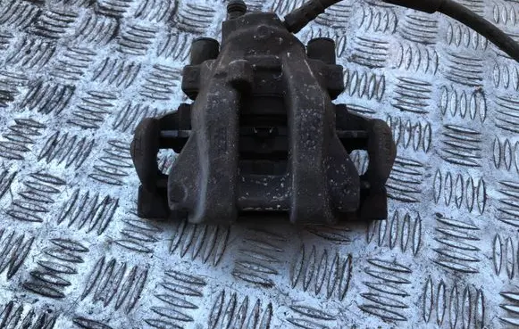 Mercedes-Benz CLS C218 X218 Rear brake caliper