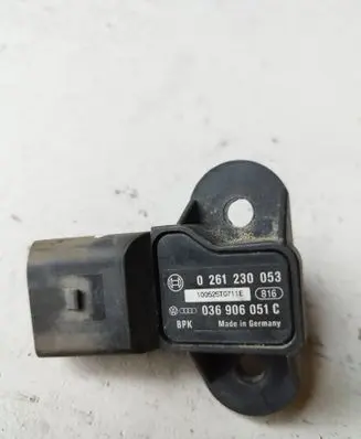 Audi A4 S4 B8 8K Air pressure sensor 036906051C 0261230053