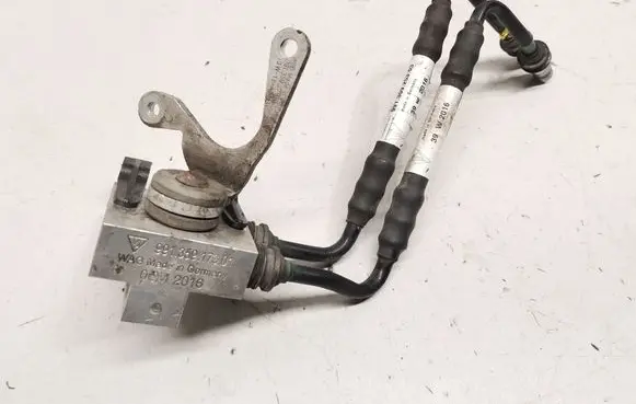 Porsche 911 991 Other engine bay part 99135917901 99135925303