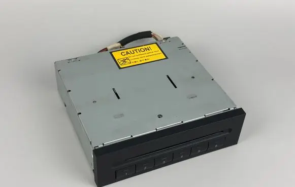 Mercedes-Benz R W251 CD/DVD changer A2118705390 2118705390 AL351271280294