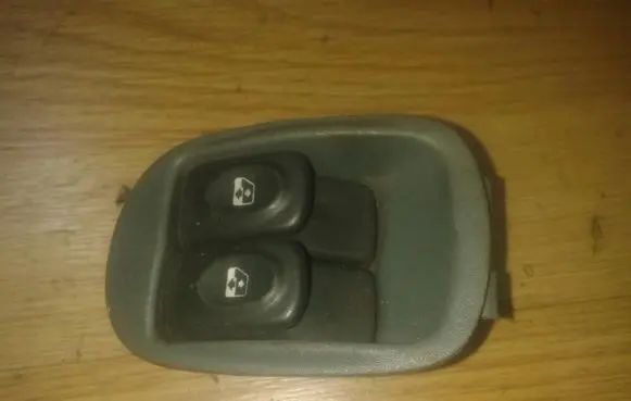 Renault Scenic I Electric window control switch r207715