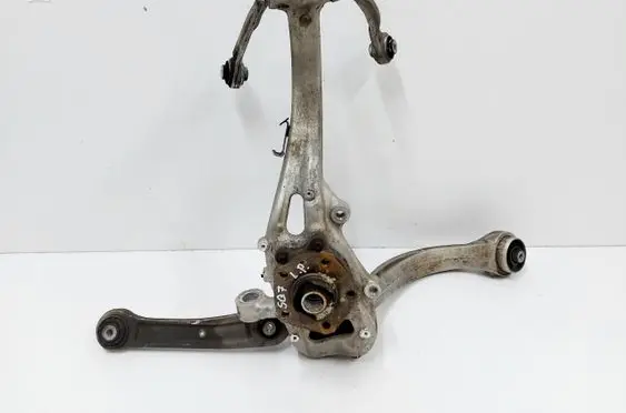 Audi SQ7 Front wheel hub spindle knuckle 4M0407559