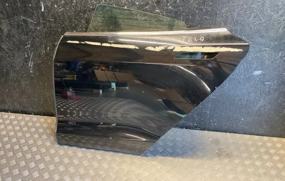 Tesla Model S Rear door