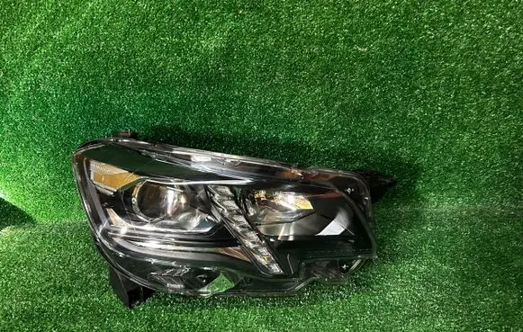 Peugeot Rifter Headlight/headlamp 9816827180