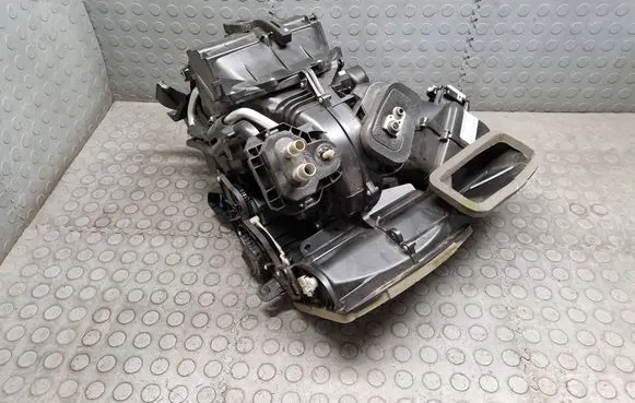 Ford Ecosport Interior heater climate box assembly GN1119B555ECD