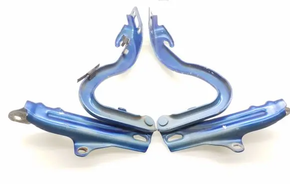 Suzuki SX4 Engine bonnet/hood hinges