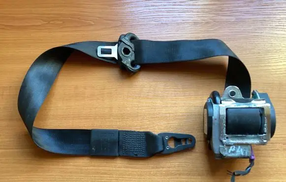 Audi A4 S4 B7 8E 8H Front seatbelt 560788501 008R000 H11106