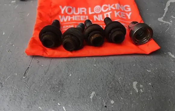 Opel Grandland X Nuts/bolts 132527122025