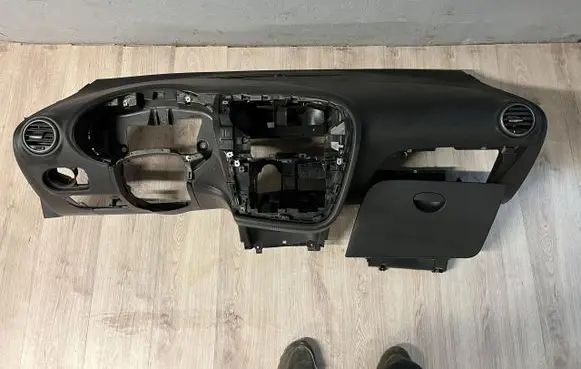 Seat Leon (1P) Dashboard 1P0857067