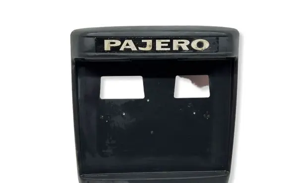 Mitsubishi Pajero Trunk door license plate light bar MR416417