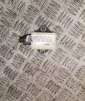 Audi A4 S4 B7 8E 8H ESP acceleration yaw rate sensor 8e0907637b